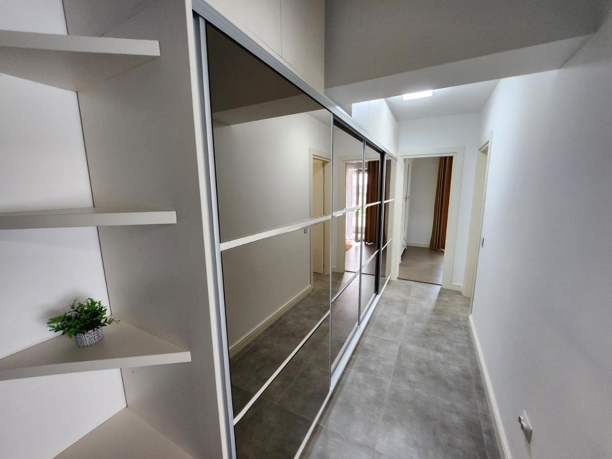 Near Airport 2 Rooms Apartments In Himson Iasi Exteriér fotografie