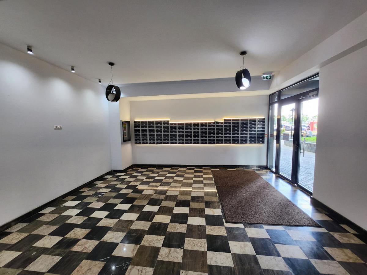 Near Airport 2 Rooms Apartments In Himson Iasi Exteriér fotografie