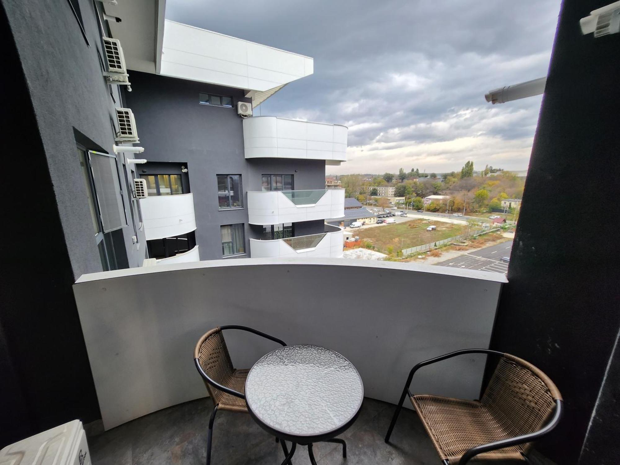 Near Airport 2 Rooms Apartments In Himson Iasi Exteriér fotografie